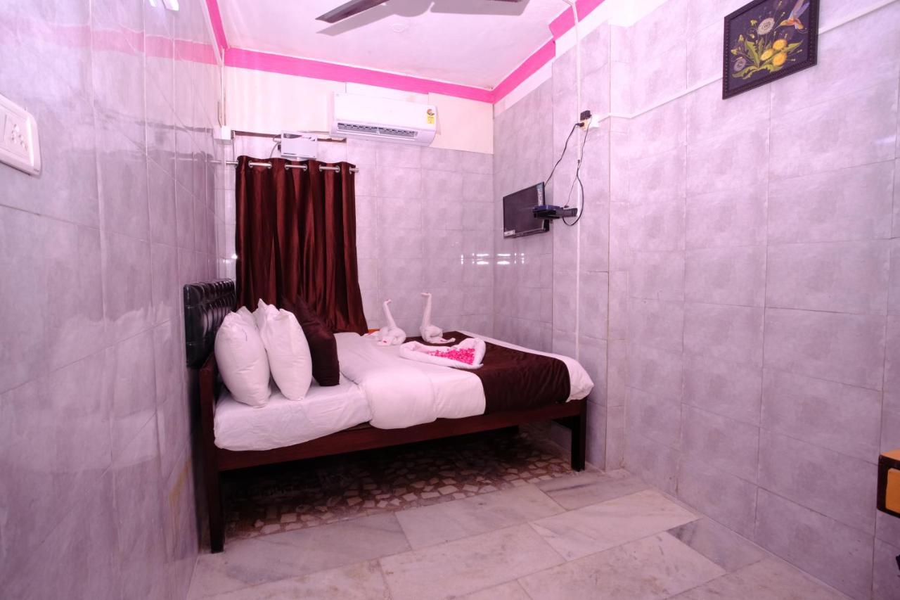 Aum Karthikeya Residency - Near Railway Station Chennai